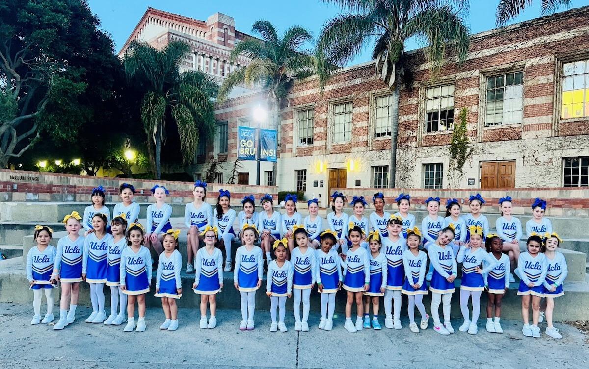 team photo of little bruin squad participants